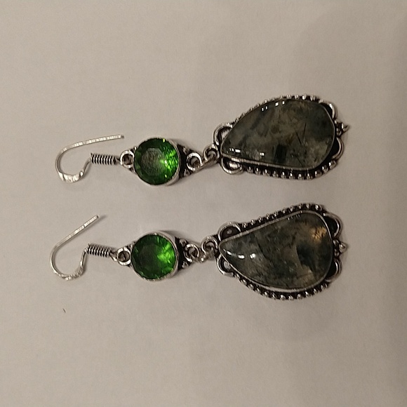 Peridot and moss agate earrings - Picture 2 of 4